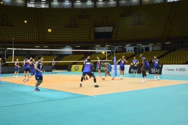 Mineirinho volta a ser a casa do vôlei em Minas