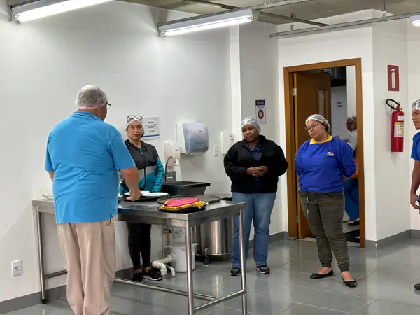 Governo de Minas capacita imigrantes com cursos gratuitos por meio do Minas Forma