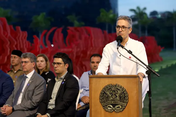 Monumento Bruma Leve presta homenagem às 272 joias de Brumadinho