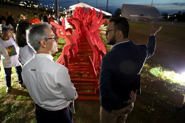 Monumento Bruma Leve presta homenagem às 272 joias de Brumadinho