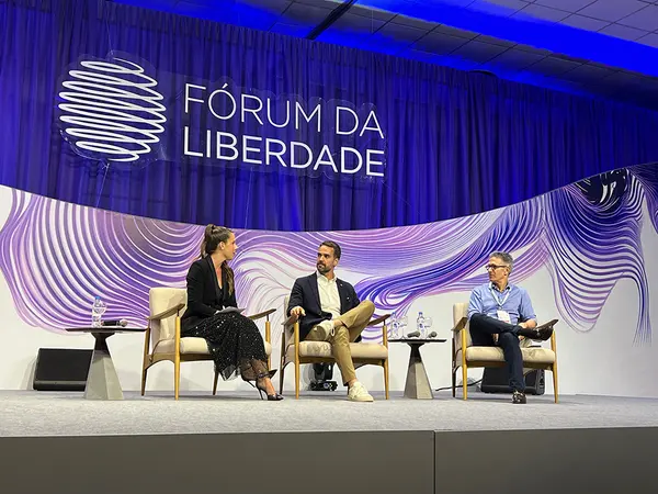 Governo de Minas e outros compromitentes assinam Novo Acordo de Mariana