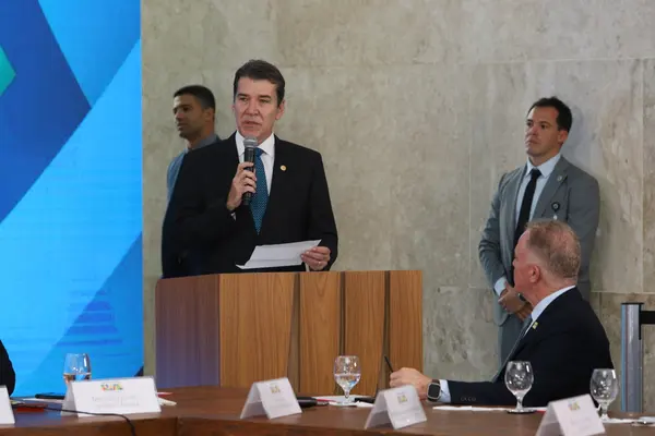 Governo de Minas e outros compromitentes assinam Novo Acordo de Mariana