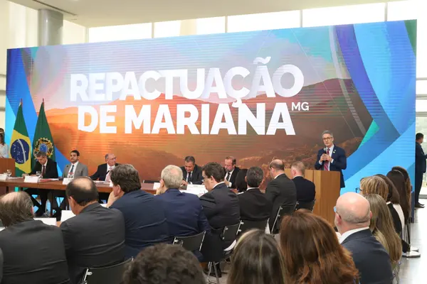 Governo de Minas e outros compromitentes assinam Novo Acordo de Mariana