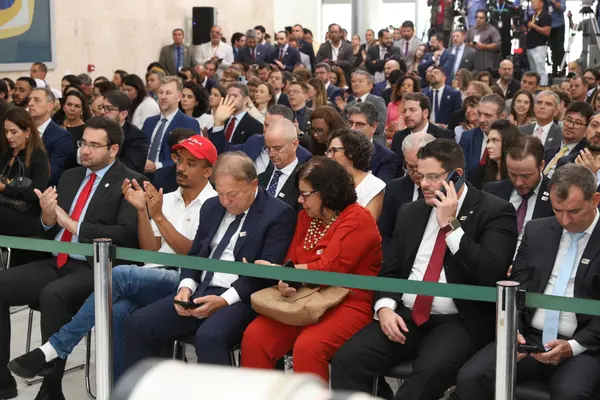 Governo de Minas e outros compromitentes assinam Novo Acordo de Mariana