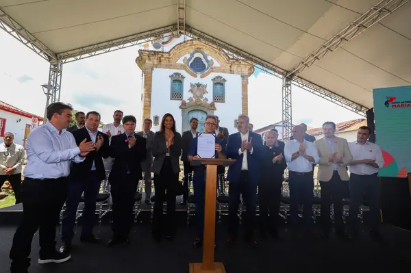 Governo de Minas lança consulta pública para projeto que prevê melhorias em rodovias da região