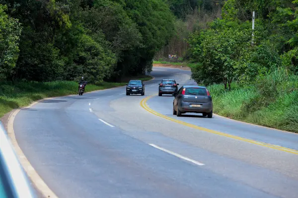 Governo de Minas lança consulta pública para projeto que prevê melhorias em rodovias da região