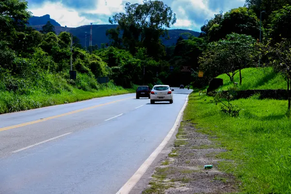 Governo de Minas lança consulta pública para projeto que prevê melhorias em rodovias da região