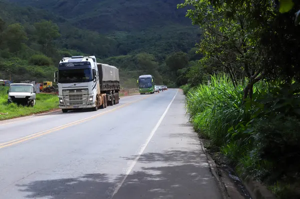 Governo de Minas lança consulta pública para projeto que prevê melhorias em rodovias da região