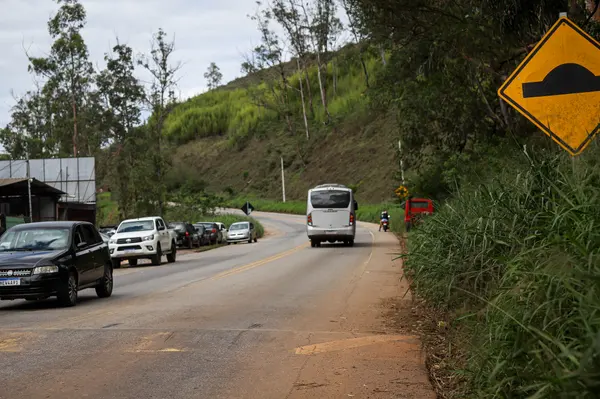 Governo de Minas lança consulta pública para projeto que prevê melhorias em rodovias da região