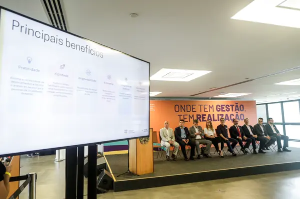 Governo de Minas implanta transferência digital de veículos em todo o estado, levando mais facilidade e agilidade para vendedor e comprador