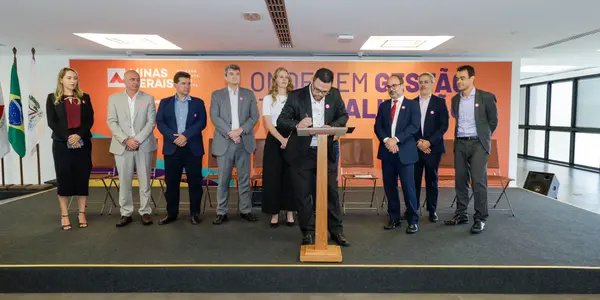 Governo de Minas implanta transferência digital de veículos em todo o estado, levando mais facilidade e agilidade para vendedor e comprador