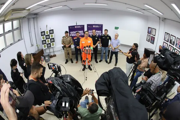 Governo de Minas segue mobilizado após grave acidente na BR-116, em Teófilo Otoni