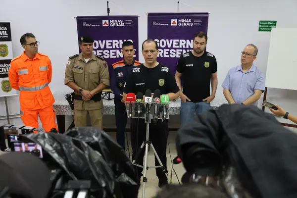 Governo de Minas segue mobilizado após grave acidente na BR-116, em Teófilo Otoni
