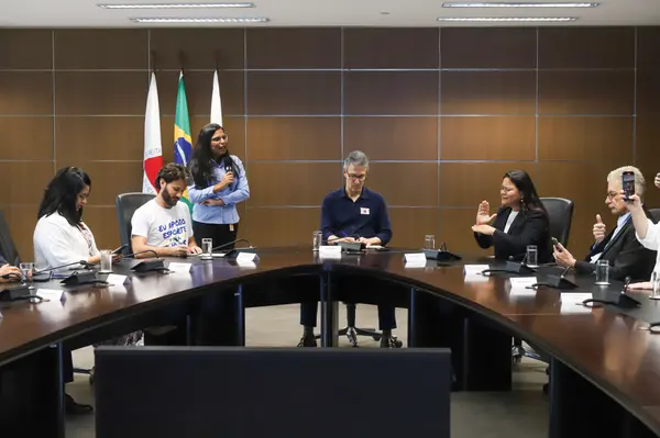 Governo de Minas sanciona lei e amplia bolsa de incentivo para atletas e treinadores surdos