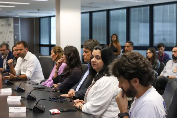 Governo de Minas sanciona lei e amplia bolsa de incentivo para atletas e treinadores surdos