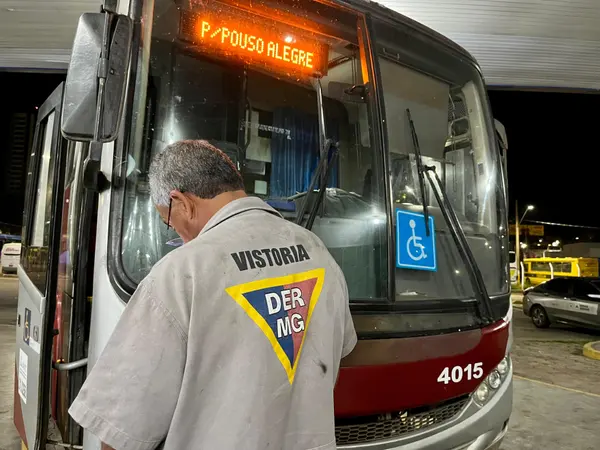 Governo de Minas encerra contratos com empresa de ônibus e transfere operação definitiva de linhas do Sul do estado