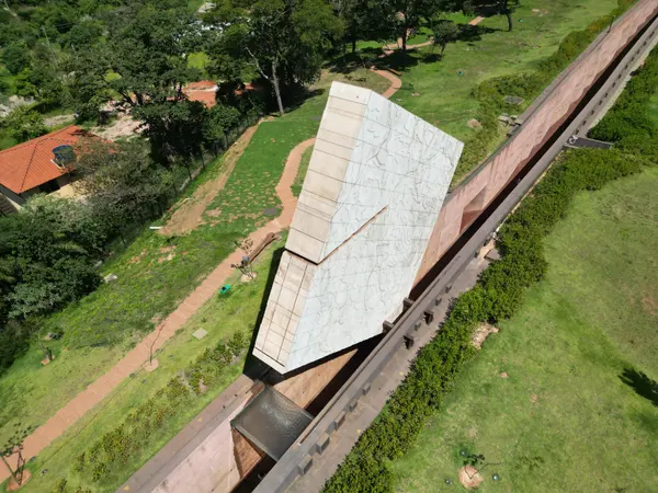 Memorial Brumadinho é inaugurado como símbolo de luta por justiça e homenagem às 272 joias