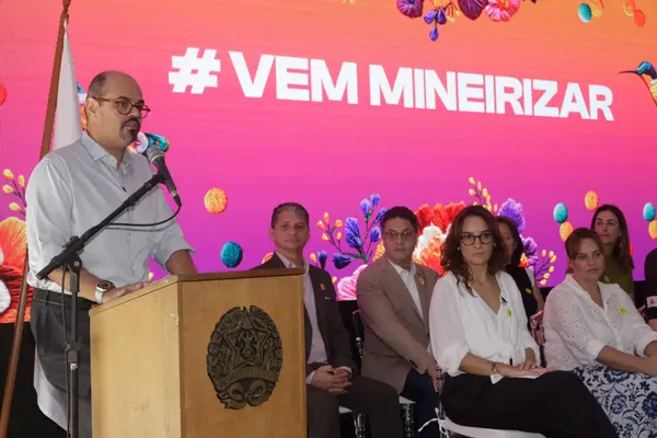 Com mais de 400 municípios envolvidos, Minas Gerais realiza o maior Carnaval artístico do Brasil em 2025