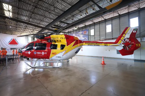 Governo de Minas entrega novos helicópteros para resgate aeromédico e de emergência no estado