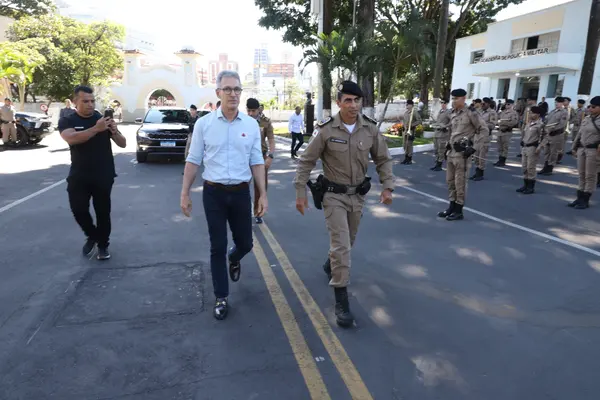 Governador participa da passagem de comando de diretorias da PMMG e da entrega da Medalha de Mérito Militar
