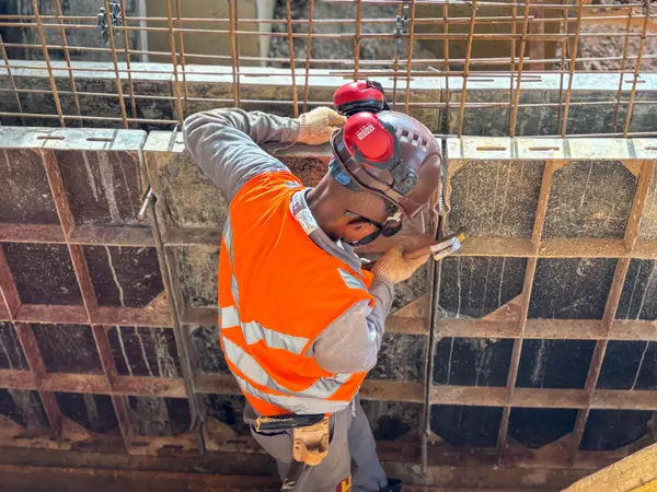 Governo de Minas vistoria obras adiantadas do Metrô da RMBH e reforça cronograma de inaugurações para 2026