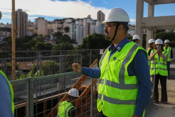 Governo de Minas vistoria obras adiantadas do Metrô da RMBH e reforça cronograma de inaugurações para 2026