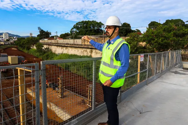 Governo de Minas vistoria obras adiantadas do Metrô da RMBH e reforça cronograma de inaugurações para 2026