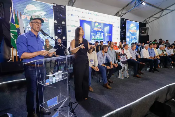 Na Femec, governador apresenta nova medida para conter a concorrência desleal e valorizar os produtores locais
