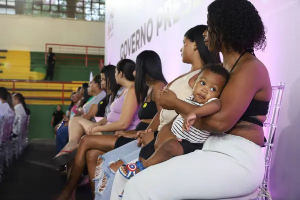 Governo de Minas lança programa Leite para a Primeira Infância para garantir alimento essencial a crianças de até 6 anos