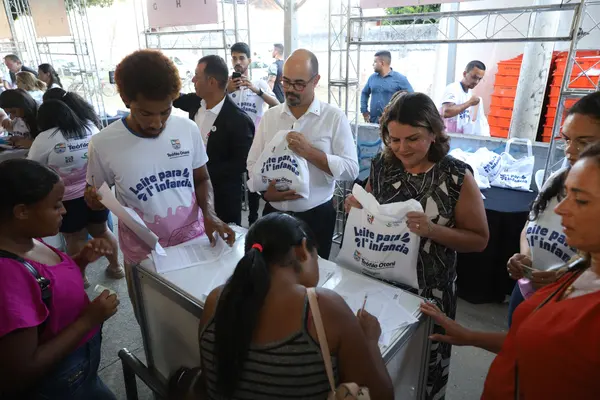 Governo de Minas lança programa Leite para a Primeira Infância para garantir alimento essencial a crianças de até 6 anos