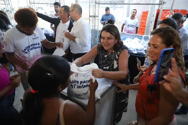 Governo de Minas lança programa Leite para a Primeira Infância para garantir alimento essencial a crianças de até 6 anos