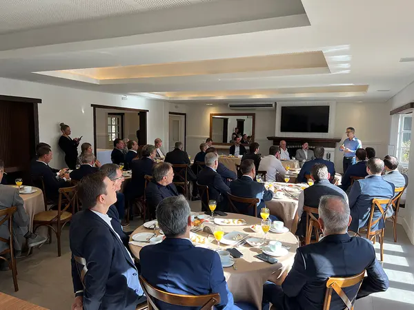 Governador apresenta balanço de investimentos privados e ações de educação no Fórum da Liberdade, em Porto Alegre (RS)