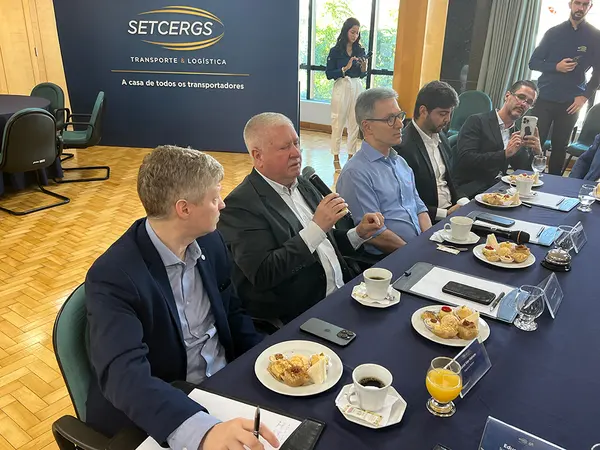 Governador apresenta balanço de investimentos privados e ações de educação no Fórum da Liberdade, em Porto Alegre (RS)