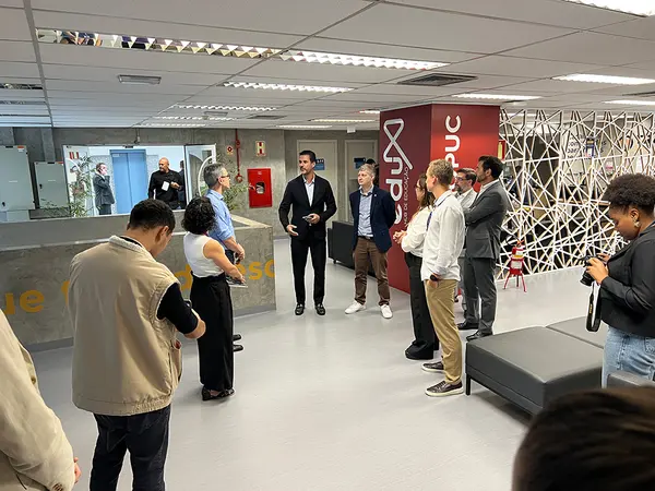 Governador apresenta balanço de investimentos privados e ações de educação no Fórum da Liberdade, em Porto Alegre (RS)