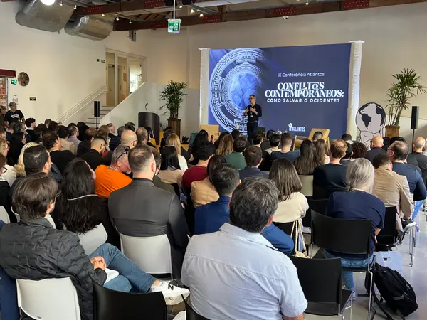 Governador foi o palestrante da abertura da 9ª edição da Conferência Atlantos