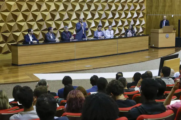 Governo de Minas participa da abertura do evento Mercado em Conexão, da Universidade Federal de Minas Gerais