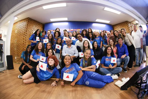 Governo de Minas amplia Passaporte Mineiro do Conhecimento para todas as 794 escolas de Ensino Médio em Tempo Integral do estado