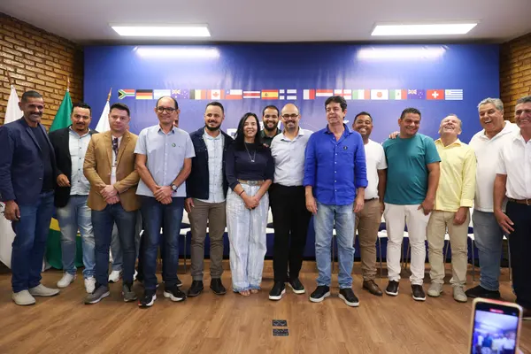 Governo de Minas amplia Passaporte Mineiro do Conhecimento para todas as 794 escolas de Ensino Médio em Tempo Integral do estado