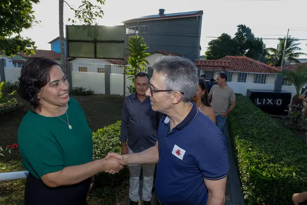 Governador se reúne com mulheres atendidas pelo Trajeto Moda e palestra sobre empreendedorismo para alunos do ensino médio