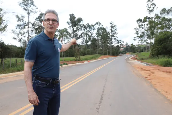 Governador vistoria alça viária em Bom Jesus da Penha e escola revitalizada em Jacuí