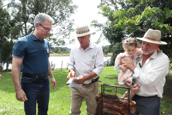 Governador vistoria alça viária em Bom Jesus da Penha e escola revitalizada em Jacuí