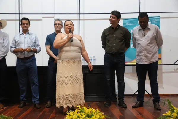 Governador vistoria alça viária em Bom Jesus da Penha e escola revitalizada em Jacuí