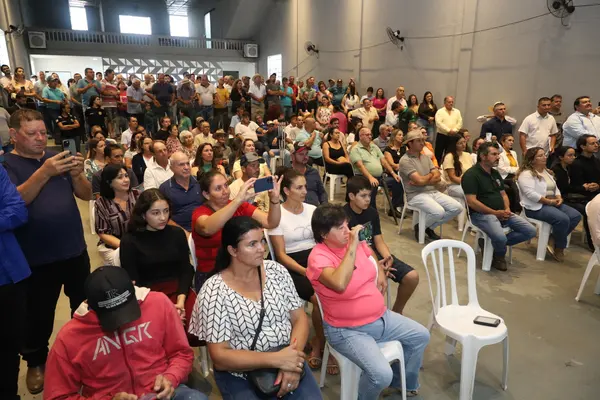 Governador vistoria alça viária em Bom Jesus da Penha e escola revitalizada em Jacuí