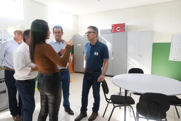 Governador vistoria alça viária em Bom Jesus da Penha e escola revitalizada em Jacuí