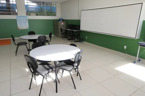 Governador vistoria alça viária em Bom Jesus da Penha e escola revitalizada em Jacuí