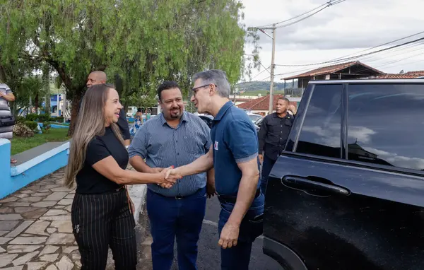Governador vistoria alça viária em Bom Jesus da Penha e escola revitalizada em Jacuí