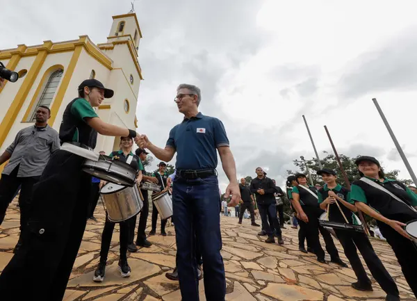 Governador vistoria alça viária em Bom Jesus da Penha e escola revitalizada em Jacuí