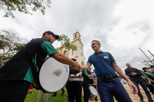 Governador vistoria alça viária em Bom Jesus da Penha e escola revitalizada em Jacuí