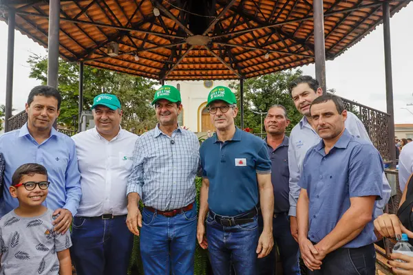 Governador vistoria alça viária em Bom Jesus da Penha e escola revitalizada em Jacuí