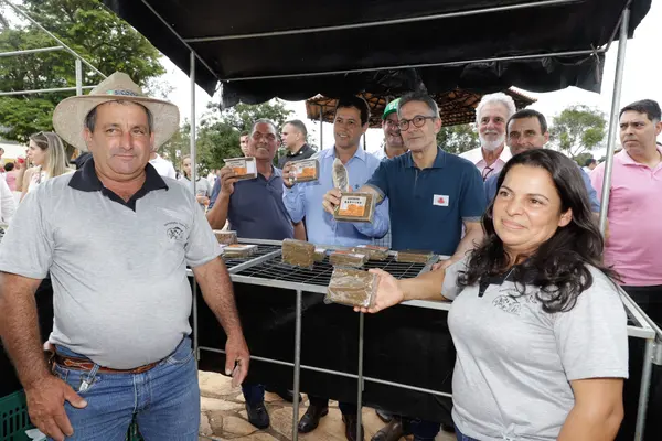 Governador vistoria alça viária em Bom Jesus da Penha e escola revitalizada em Jacuí